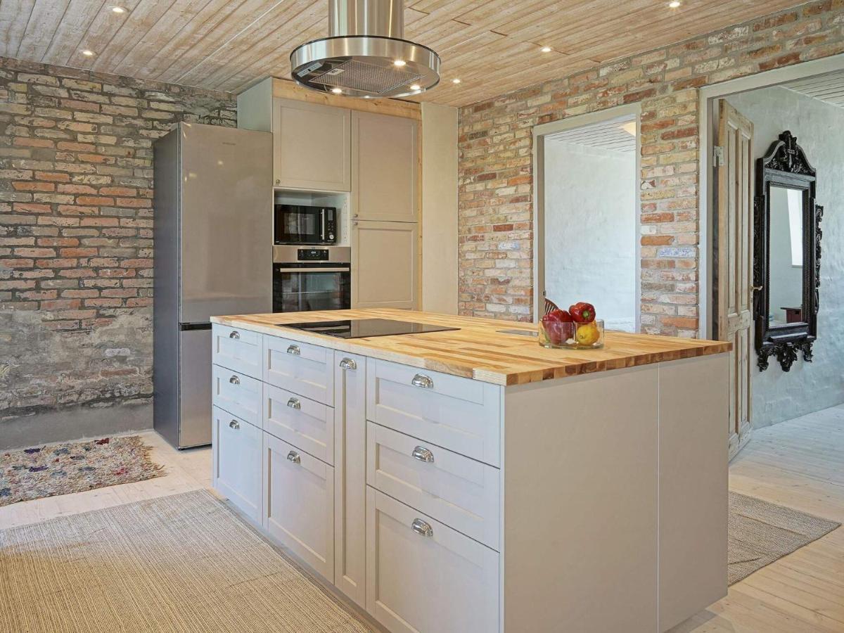 6 Person Holiday Home In Svaneke Extérieur photo